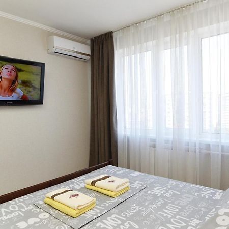 Apartament On Vasylia Lypkivskoho 24 เคียฟ ภายนอก รูปภาพ