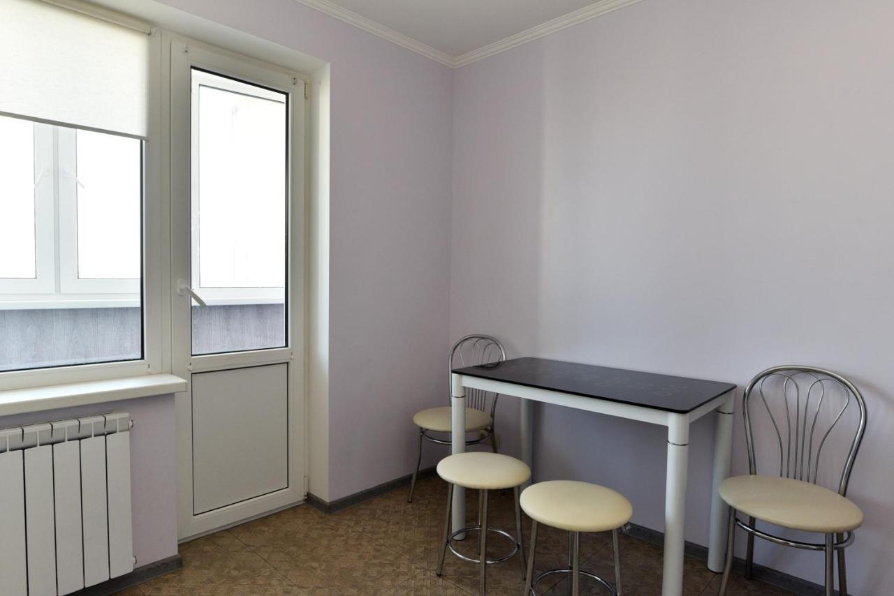 Apartament On Vasylia Lypkivskoho 24 เคียฟ ภายนอก รูปภาพ