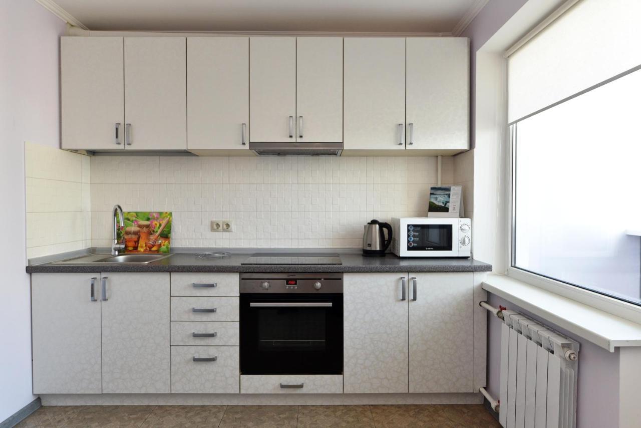 Apartament On Vasylia Lypkivskoho 24 เคียฟ ภายนอก รูปภาพ