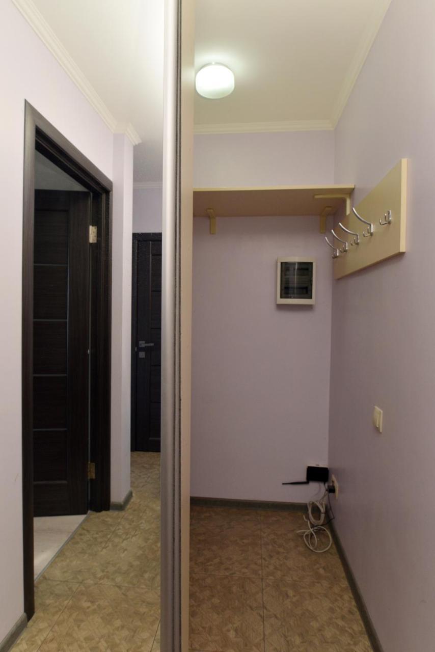 Apartament On Vasylia Lypkivskoho 24 เคียฟ ภายนอก รูปภาพ